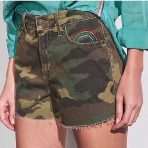 NWT Sundry Camouflage Embroidered Shorts (27)
